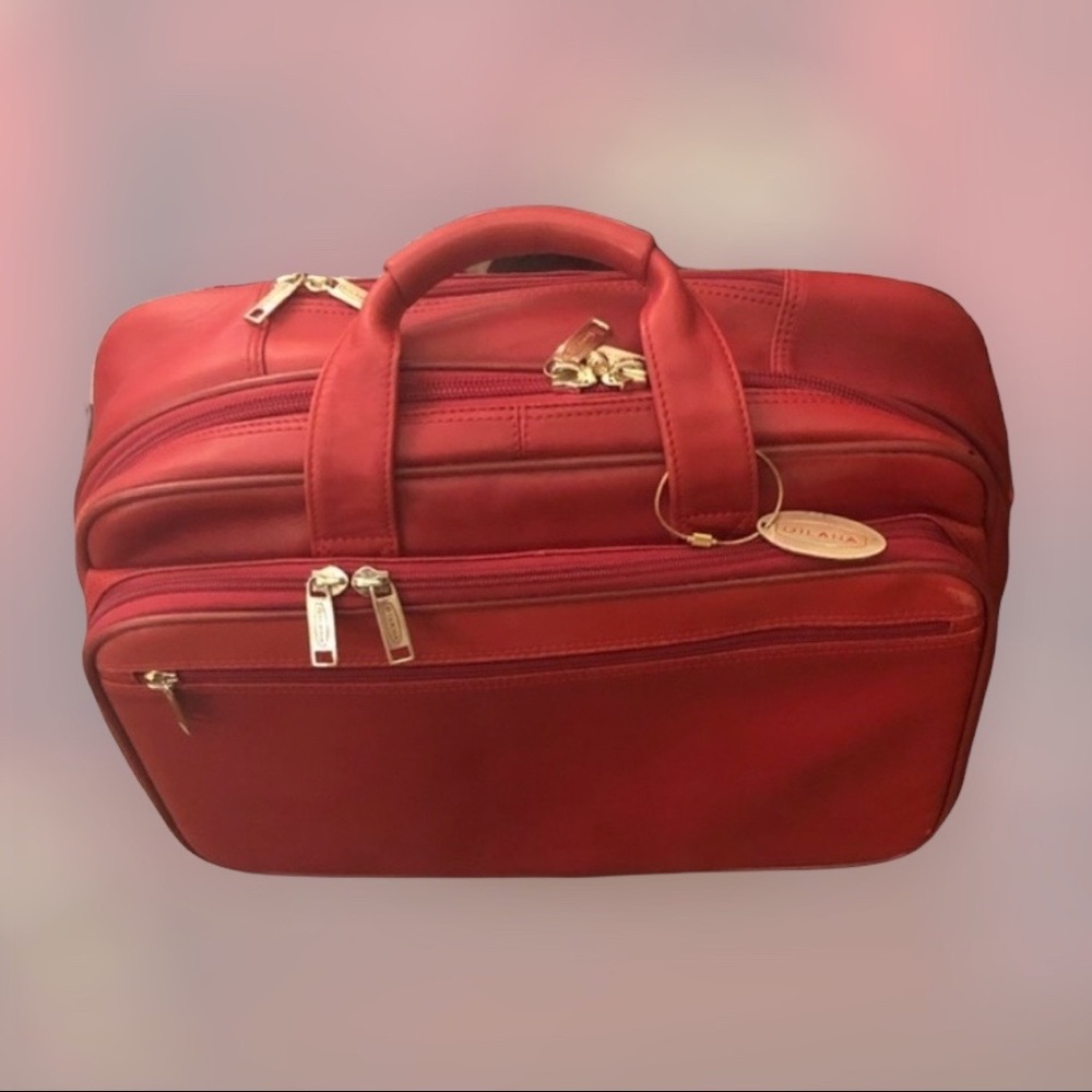 Dilana leather rolling suitcase